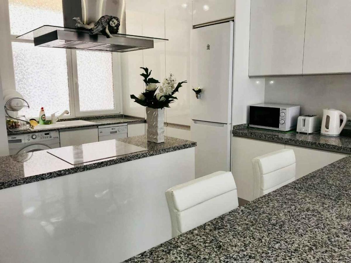 لقنت Apartamento Castillo Santa Barbara المظهر الخارجي الصورة